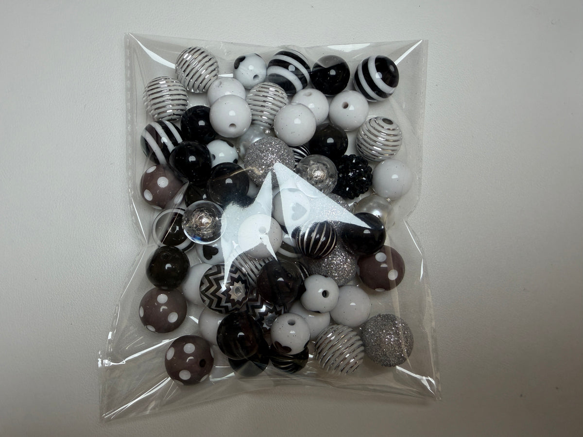 BLACK AND WHITE BEADS